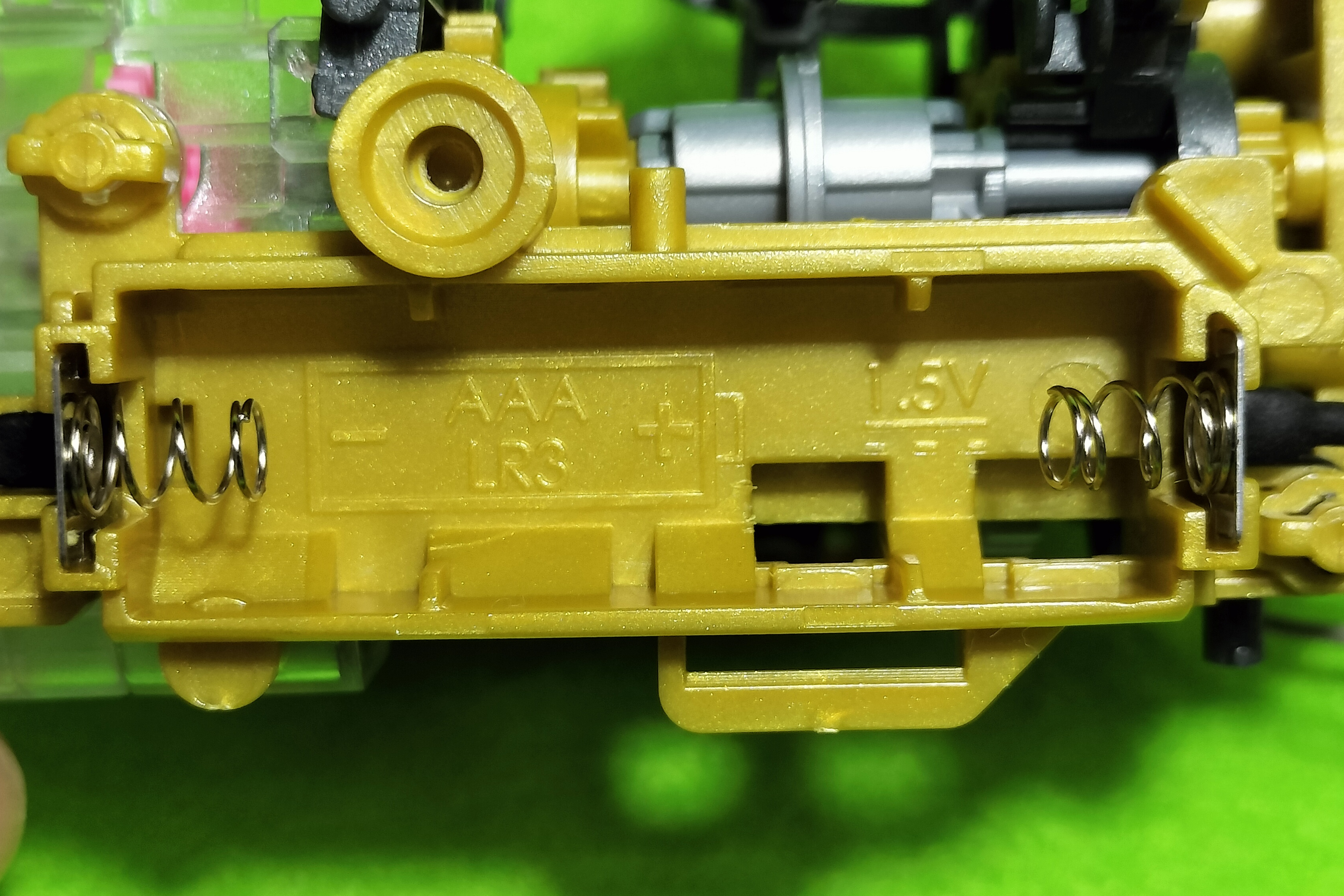 MR-9137_金具位置NG.jpg